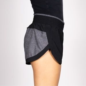 XS C9 by Champion athletic shorts